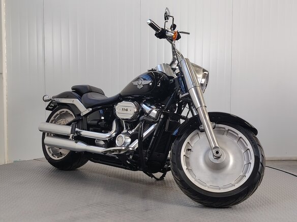 2017 Harley-Davidson Fat Boy, чёрный, 1699000 рублей - вид 2