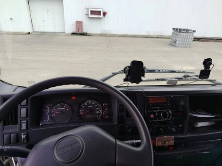 2017 Isuzu Elf (N-series), белый, 5800000 рублей, вид 4