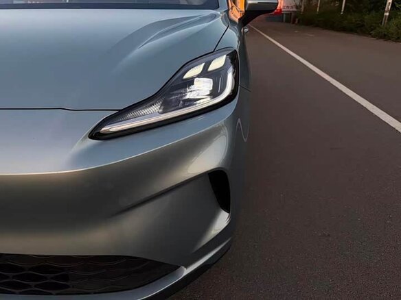 2025 MG 4 EV 42.8 kWh II, зелёный, 1675000 рублей - вид 18