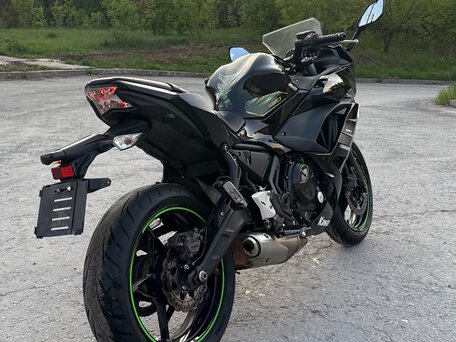 2019 Kawasaki Ninja 650, чёрный, 660000 рублей, вид 4