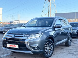 2015 Mitsubishi Outlander III Рестайлинг 2, серый, 1760000 рублей, вид 1