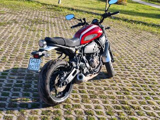 2017 Yamaha XSR700, красный, 630000 рублей, вид 3