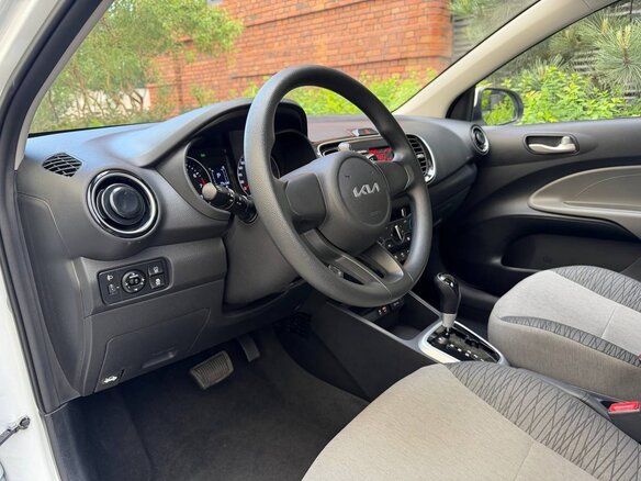 2023 Kia Pegas, белый, 1639000 рублей - вид 12