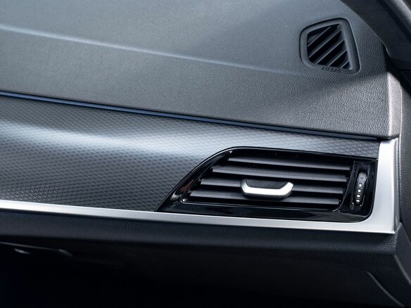 2021 BMW 5 серии 530i xDrive VII (G30/G31/G38) Рестайлинг, белый, 4990000 рублей - вид 21