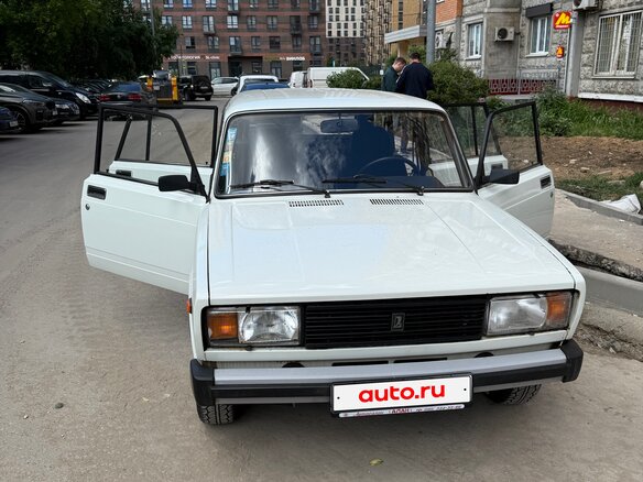 1998 Lada (ВАЗ) 2104 5-speed, белый