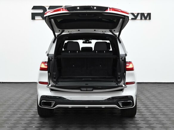 2019 BMW X7 30d I (G07), белый, 7190000 рублей - вид 32