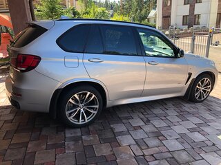 2017 BMW X5 40d III (F15), серебристый, 4400000 рублей, вид 2