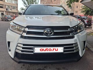 2017 Toyota Highlander III (XU50) Рестайлинг, белый, 3000000 рублей, вид 1