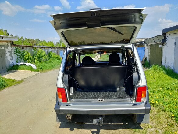 2010 Lada (ВАЗ) 2121 (4x4) I Рестайлинг, белый, 415000 рублей - вид 8