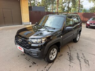 2026 Lada (ВАЗ) Niva Travel I Рестайлинг, чёрный, 1449000 рублей, вид 1
