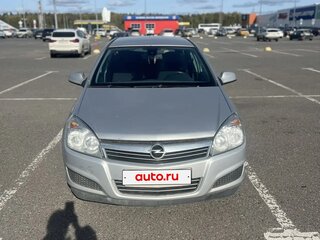 2011 Opel Astra H Рестайлинг, серебристый, 490000 рублей, вид 3