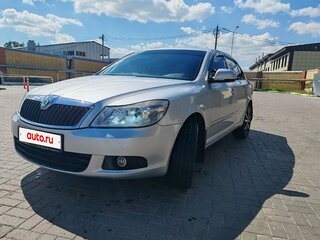 2011 Skoda Octavia II (A5) Рестайлинг, серебристый, 890000 рублей, вид 2