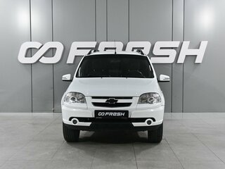 2015 Chevrolet Niva I Рестайлинг, белый, 724000 рублей, вид 3