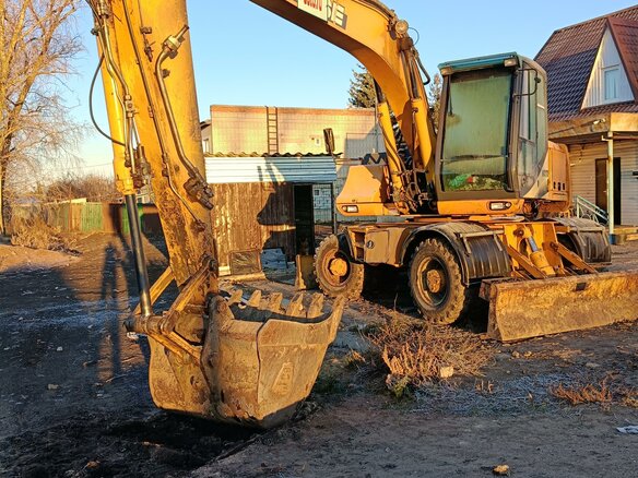 2003 Case CE CX17, жёлтый, 3900000 рублей