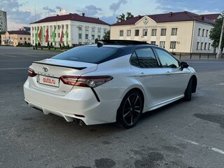 2018 Toyota Camry US Market VIII (XV70), белый, 2490000 рублей, вид 3