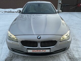2010 BMW 5 серии 523i VI (F10/F11/F07), бежевый, 1890000 рублей, вид 2