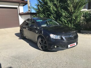 2010 Chevrolet Cruze I, чёрный, 700000 рублей, вид 2
