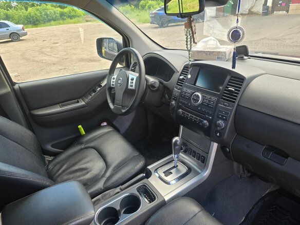 2013 Nissan Pathfinder III Рестайлинг, серый, 1750000 рублей - вид 9
