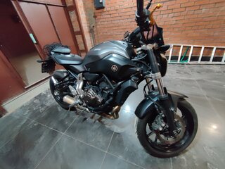 2016 Yamaha MT-07 (FZ-07), серый, 750000 рублей, вид 2