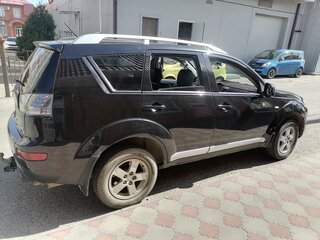 2007 Mitsubishi Outlander II, чёрный, 1000000 рублей, вид 3