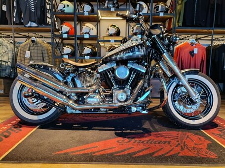 2017 Harley-Davidson Softail Slim, чёрный, 1600000 рублей, вид 2