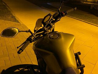 2016 Yamaha MT-09 (FZ-09), серый, 730000 рублей, вид 4