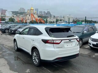 2018 Toyota Harrier III (XU60) Рестайлинг, белый, 3950000 рублей, вид 4