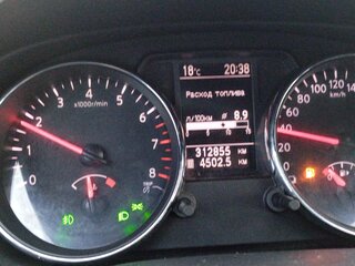 2011 Nissan Qashqai I Рестайлинг, серебристый, 950000 рублей, вид 3