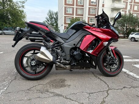 2015 Kawasaki Z 1000SX, красный, 800000 рублей, вид 1