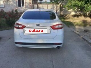 2012 Ford Fusion (North America) II, белый, 1350000 рублей, вид 4
