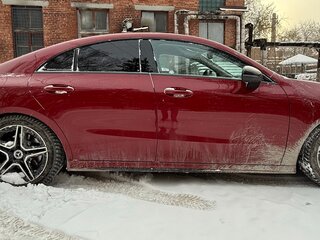 2021 Mercedes-Benz CLA 250 II (C118, X118), красный, 3400000 рублей, вид 2