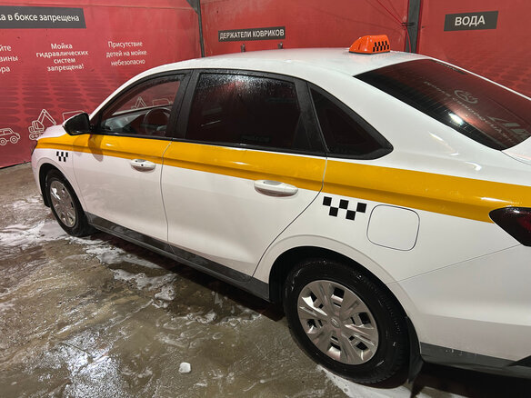 2024 Geely Emgrand II, белый - вид 2