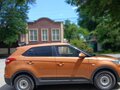 2017 Hyundai Creta I, оранжевый, 1690000 рублей - вид 3