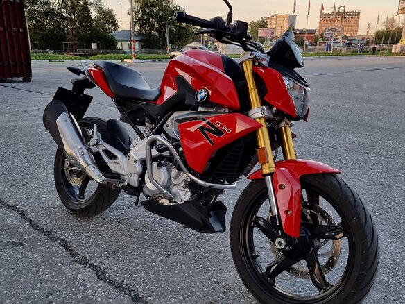 2019 BMW G 310 R, красный, 425000 рублей - вид 2