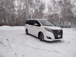 2020 Toyota Esquire I Рестайлинг, белый, 2900000 рублей, вид 5