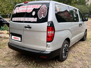 2009 Hyundai H-1 II, серебристый, 1400000 рублей, вид 5