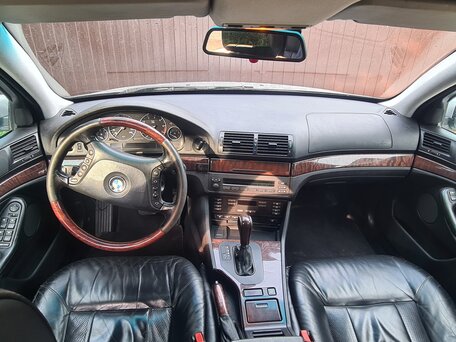 2002 BMW 5 серии 525i IV (E39) Рестайлинг, серый, 830000 рублей, вид 4