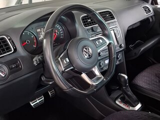 2018 Volkswagen Polo V Рестайлинг, серый, 2222000 рублей, вид 4