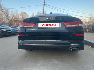 2019 Kia Optima IV Рестайлинг, чёрный, 1850000 рублей, вид 4