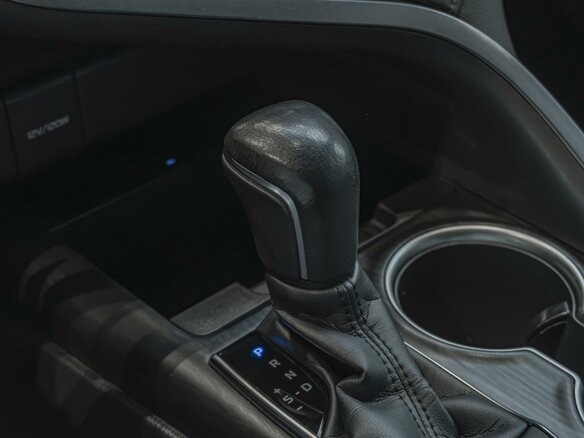 2021 Toyota Camry VIII (XV70) Рестайлинг, коричневый, 2350000 рублей - вид 14