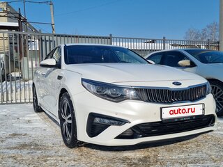 2019 Kia K5 II, белый, 2375000 рублей, вид 4