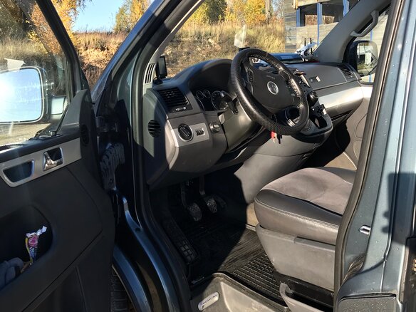 2007 Volkswagen Multivan T5, серый, 2950000 рублей - вид 6