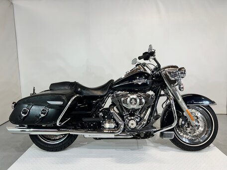 2011 Harley-Davidson Road King, чёрный, 710000 рублей, вид 1
