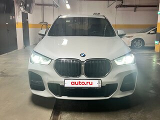 2020 BMW X1 20i xDrive II (F48) Рестайлинг, белый, 3100000 рублей, вид 3