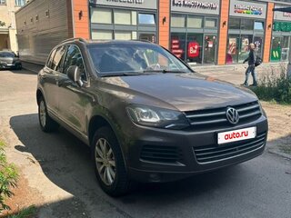2010 Volkswagen Touareg II, коричневый, 1460000 рублей, вид 3