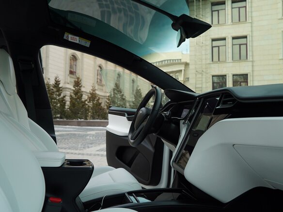 2019 Tesla Model X Long Range Plus I, белый, 6100000 рублей - вид 17