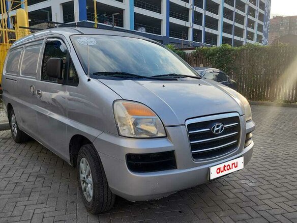 2006 Hyundai Starex, серебристый, 600000 рублей - вид 3