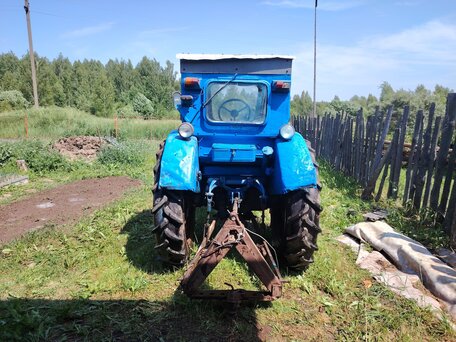 1982 ЛТЗ Т-40АМ, голубой, 250000 рублей, вид 4