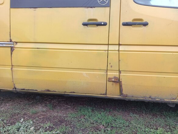 2003 Mercedes-Benz Sprinter, жёлтый, 770000 рублей - вид 8