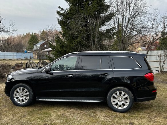 2015 Mercedes-Benz GL-Класс 500 II (X166), чёрный, 3200000 рублей - вид 3
